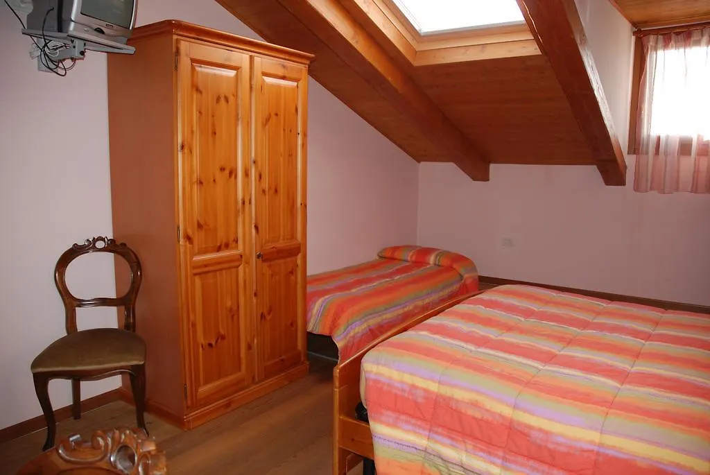 ファームステイ Agriturismo Ae Noseare トッリ・ディ・クアルテゾーロ